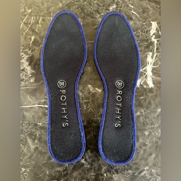 Rothy’s Navy Light Blue Red Stripe Colorblock Rounded Flats Size 8.5 - Picture 9 of 10